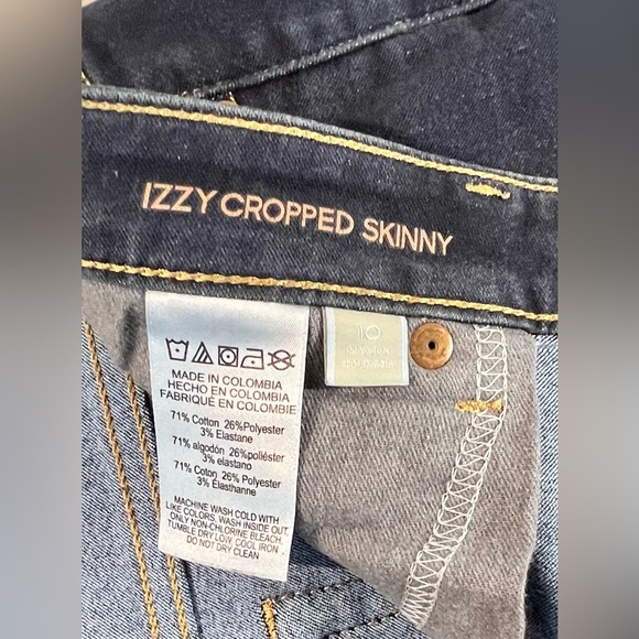 MICHAEL KORS Izzy Cropped Skinny Jean
Denim Dark Blue, Size 10 - Picture 9 of 9